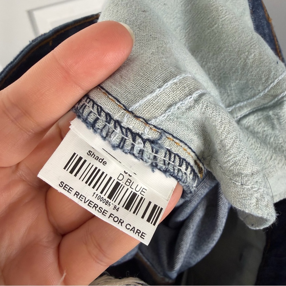 Sz 36 De’Extase Y2K Dark Wash Low Rise Capris NWOT $170 MSRP - Picture 13 of 15
